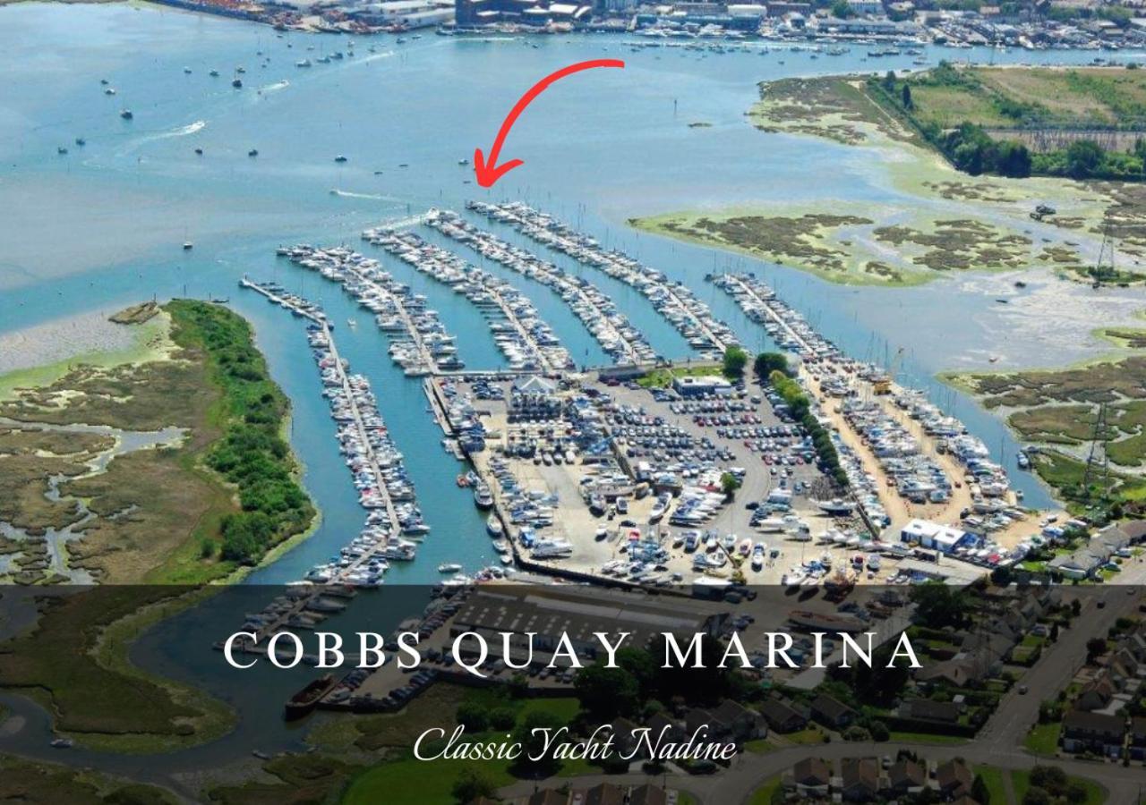 Classic Yacht Nadine In Poole Harbour, Dorset, With A Hot Tub Jacuzzi エクステリア 写真
