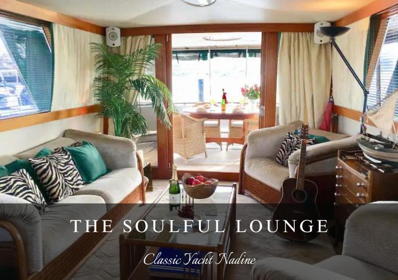 Classic Yacht Nadine In Poole Harbour, Dorset, With A Hot Tub Jacuzzi エクステリア 写真