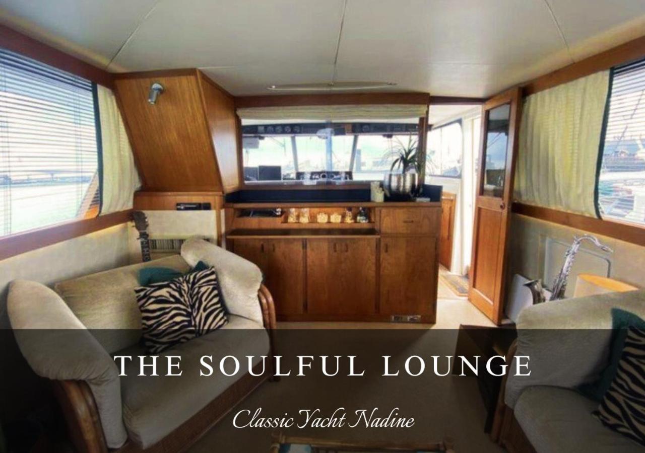Classic Yacht Nadine In Poole Harbour, Dorset, With A Hot Tub Jacuzzi エクステリア 写真